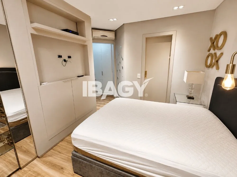 Furnished apartment with 2 en-suite bedrooms and 2 parking — photo 13