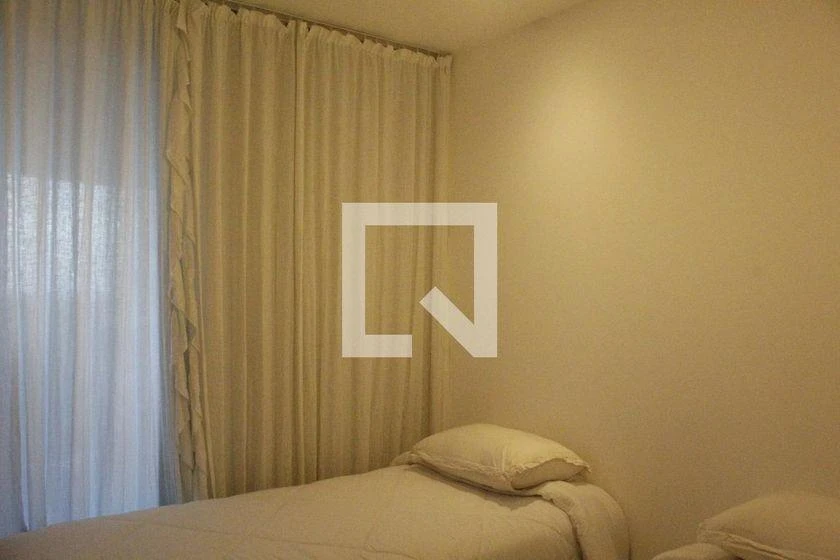 Furnished apartment, 115 m², with a glass-enclosed balcony — photo 20