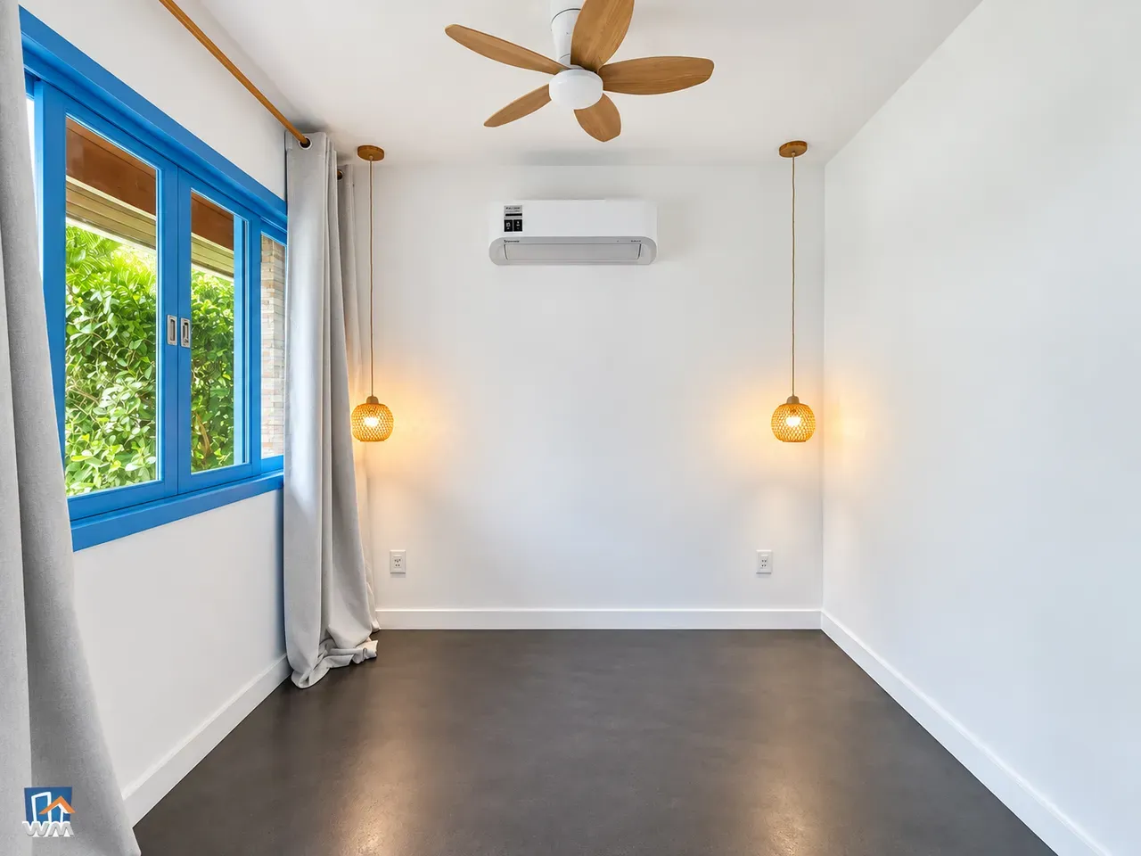 3-bedroom house with a home office — photo 15
