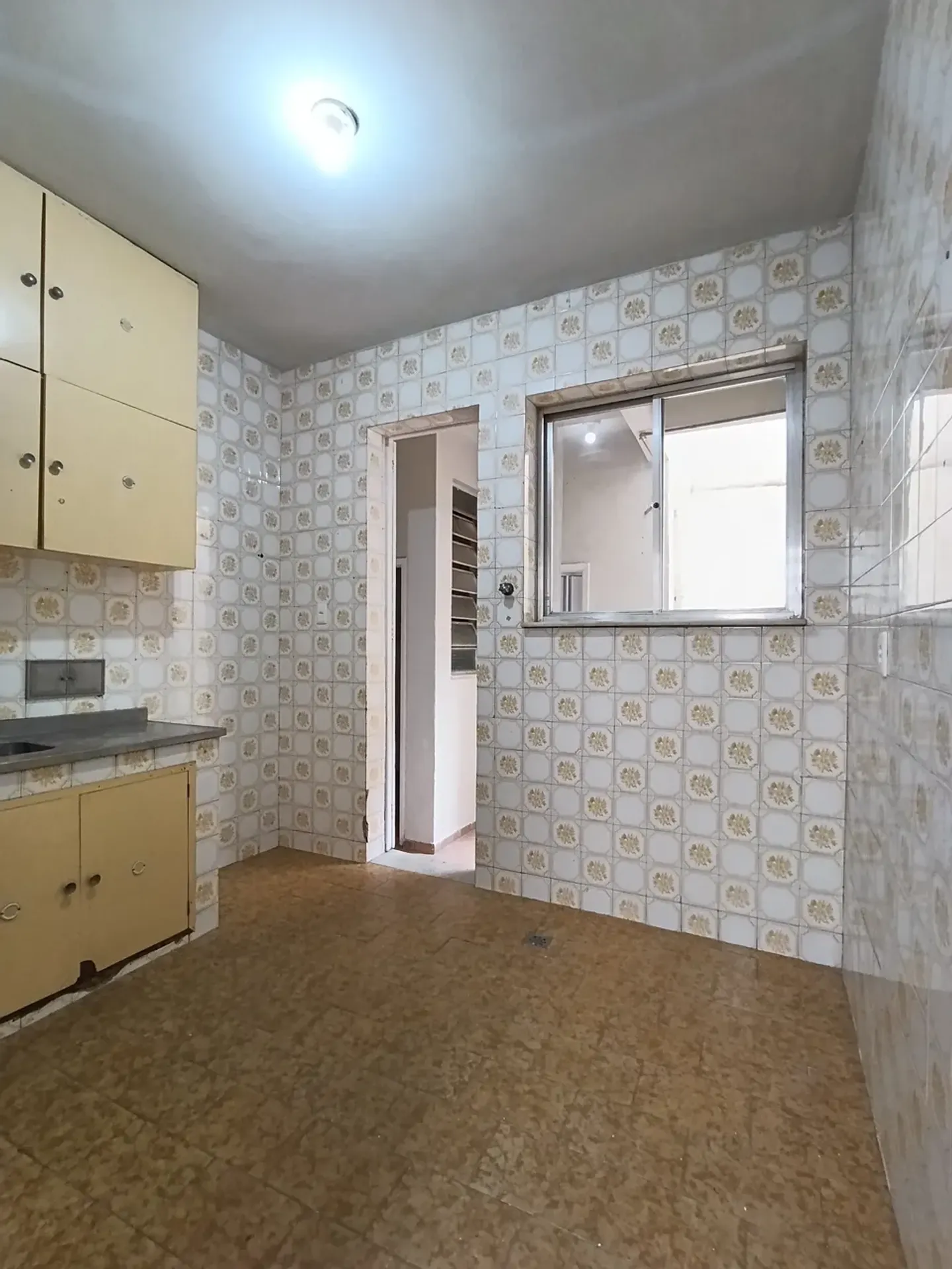3-bedroom apartment, 1 with its own bathroom, 81 m² — photo 2