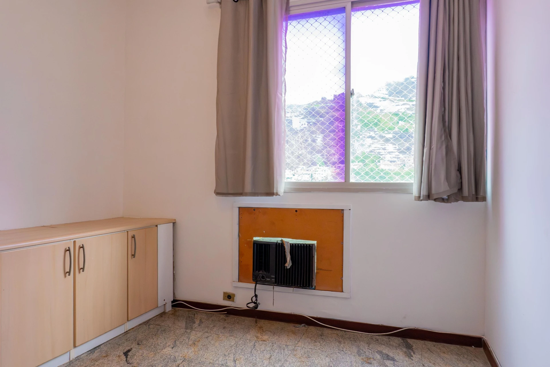 4-bedroom apartment with a mountain view in Rio de Janeiro — photo 39