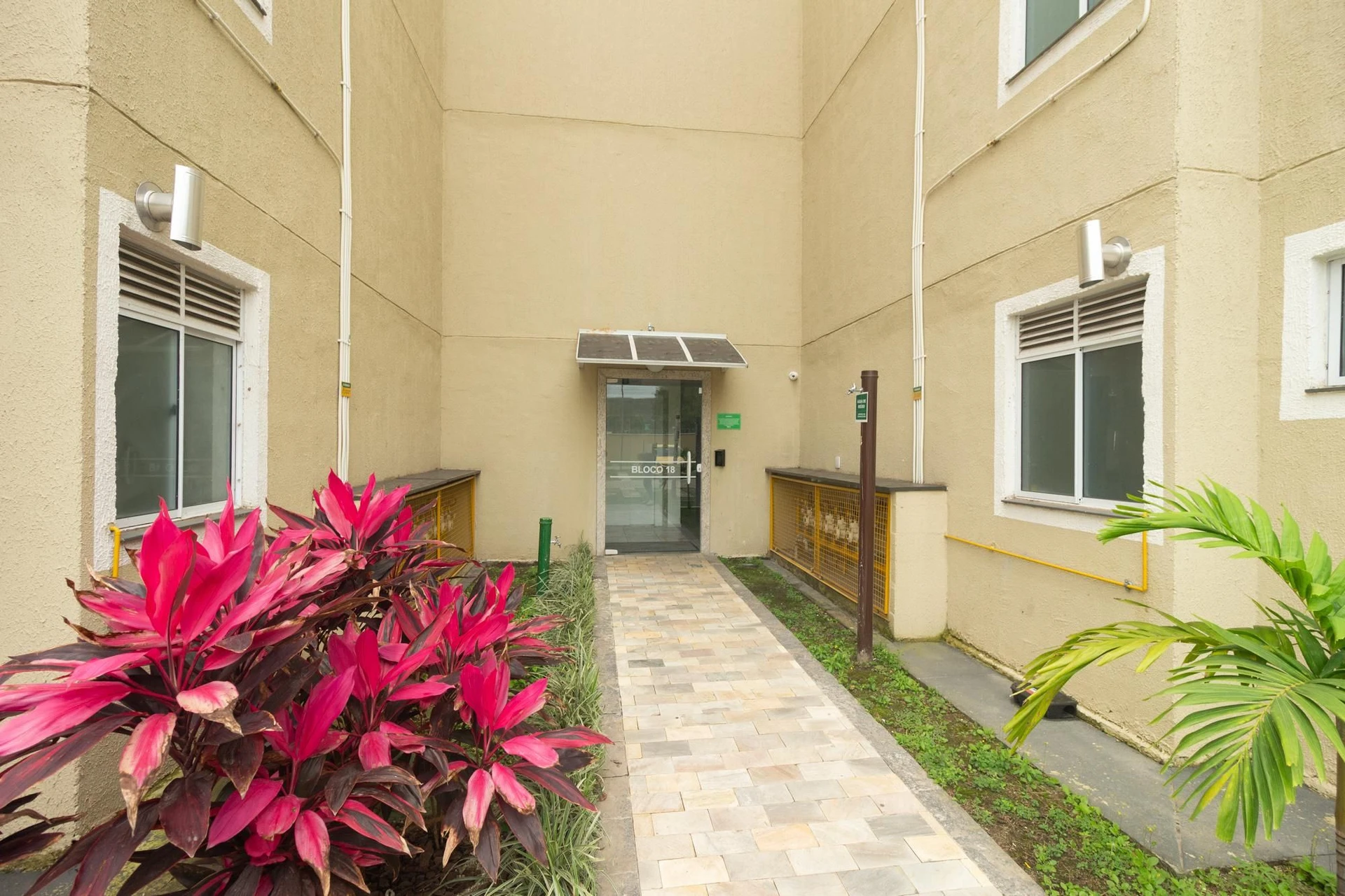 2-bedroom apartment with a washing machine in Rio de Janeiro — photo 48