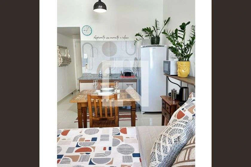 Мебльована студія 34 м² з 1 спальнею та заскленим балконом — photo 4