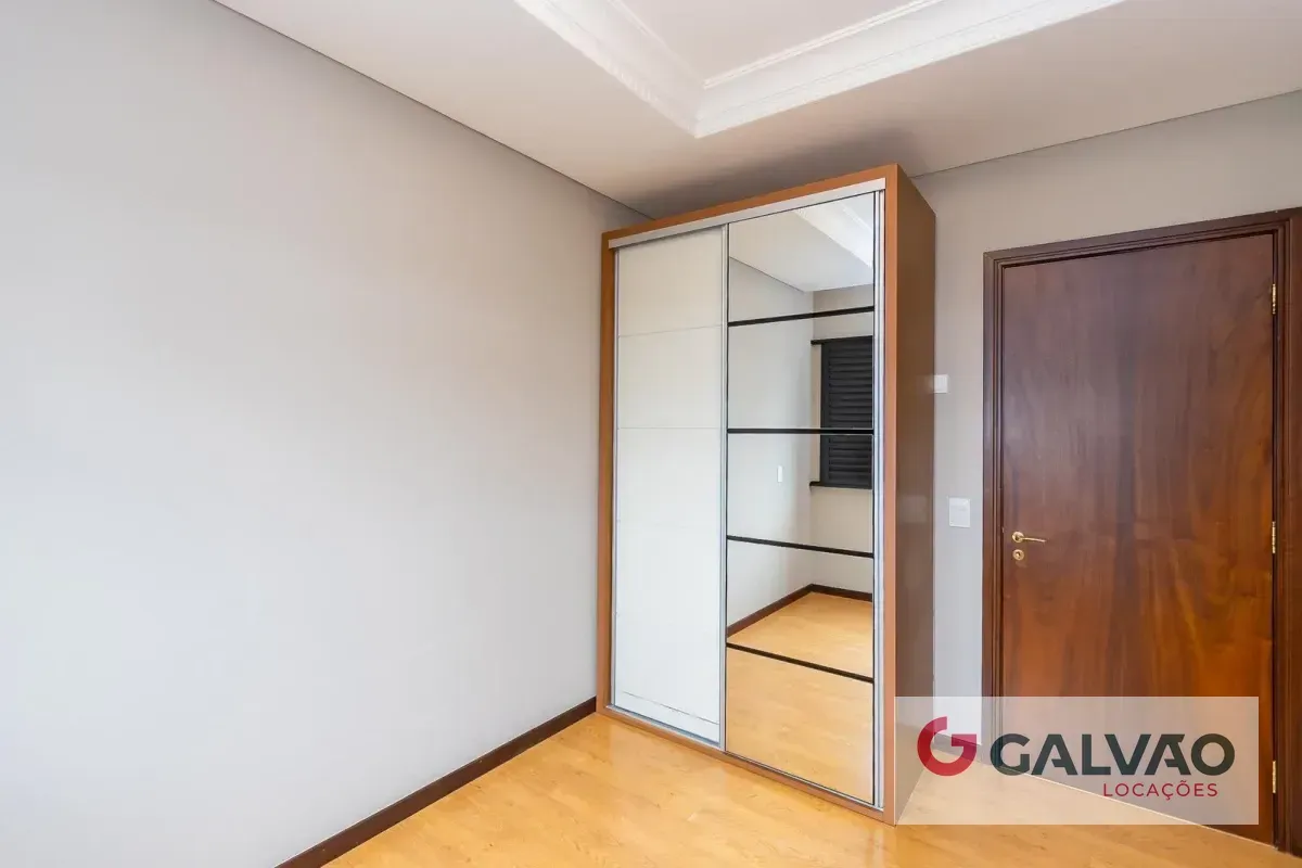 Apartment, 180 m², with a bathtub — photo 26