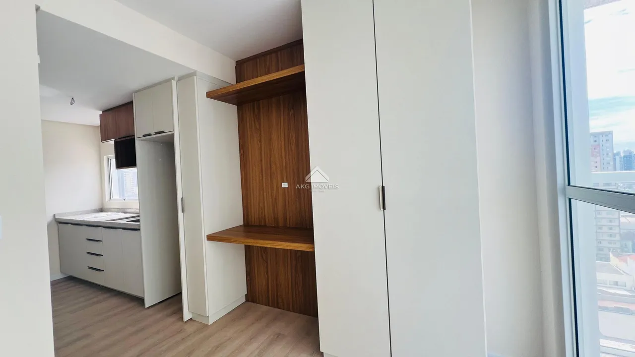 Apartamento de 1 dormitorio de 27 m² con balcón y parking — photo 7