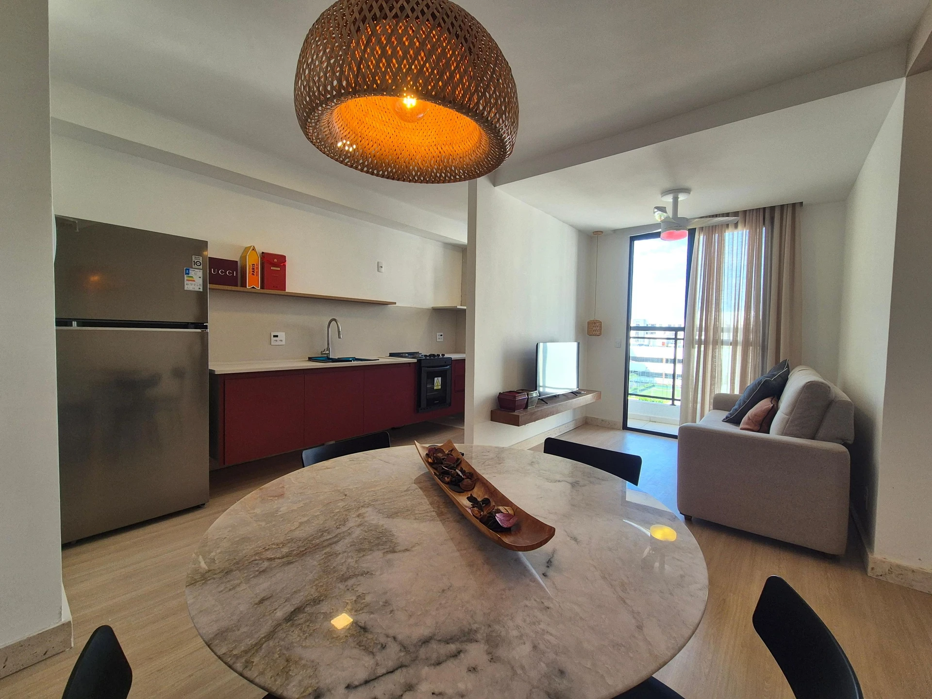 Apartamento mobiliado de 2 quartos em condomínio com piscina — photo 2