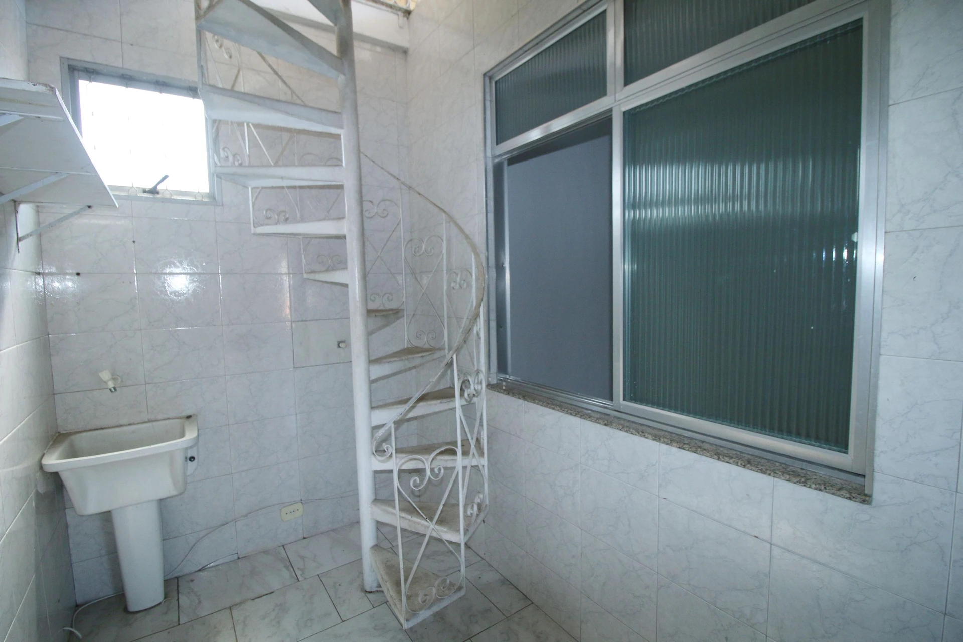 Apartment, 30 m², with wood or laminate floors — photo 26