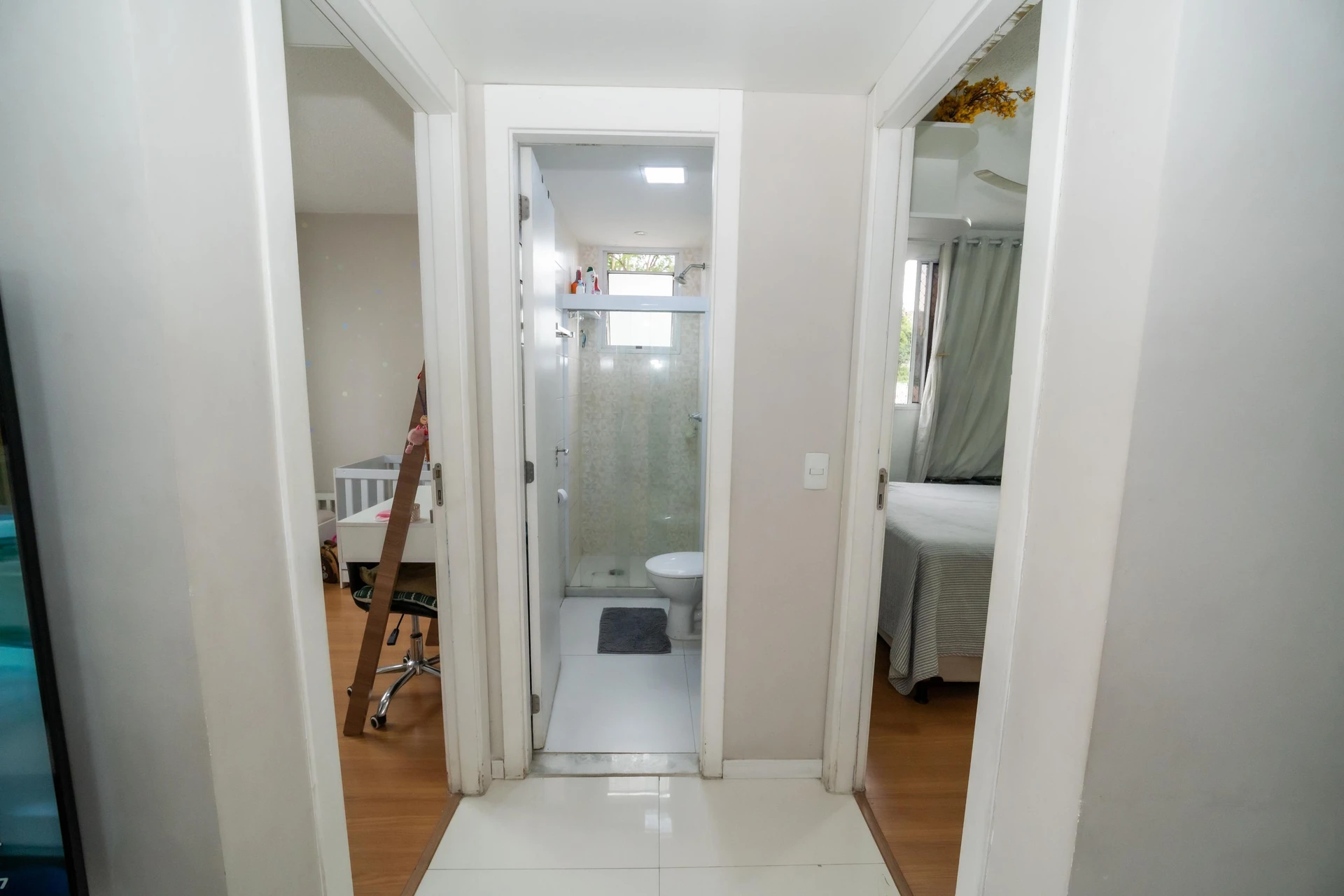 Furnished apartment, 48 m², with a grill on the balcony — photo 13