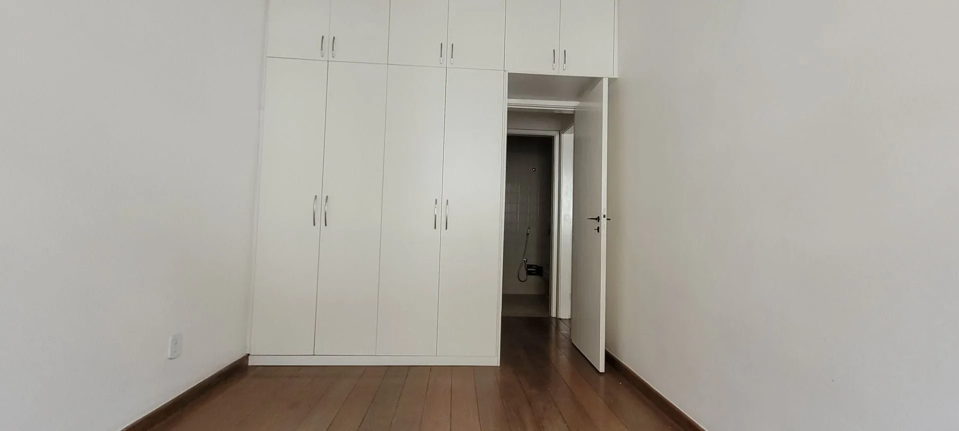 Квартира 96 м² з 2 спальнями та балконом — photo 3