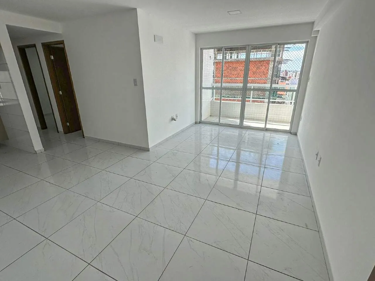 3-bedroom apartment with balcony and 1 en-suite — photo 7