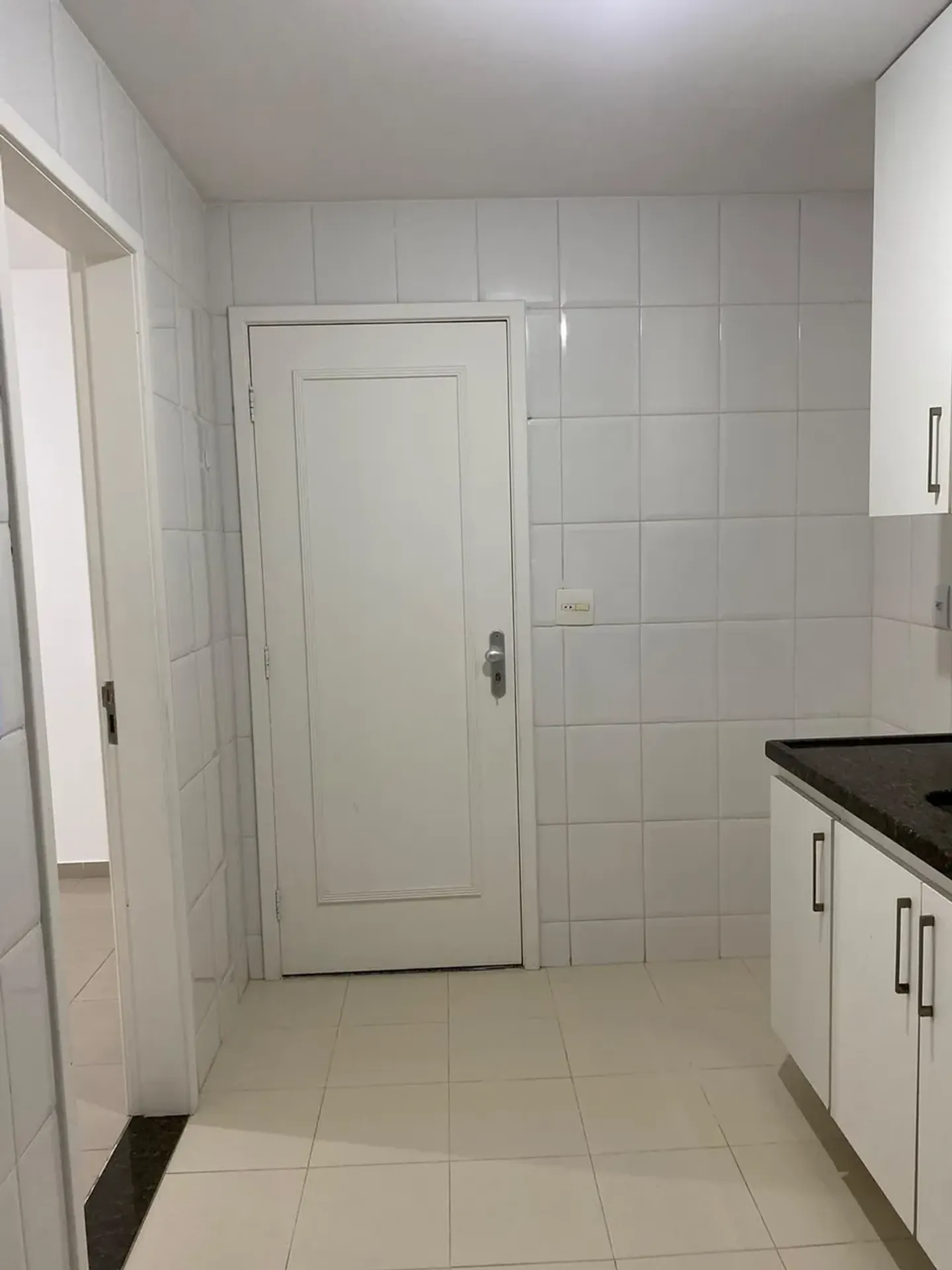 Unfurnished 3-bedroom apartment with balcony and 1 space — photo 12