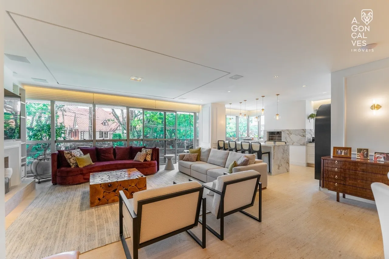 Furnished apartment with 3 bedrooms and 5 bathrooms