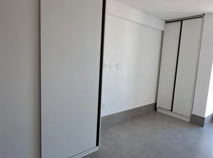145 m² duplex with 4 en-suite bedrooms for rent — photo 4