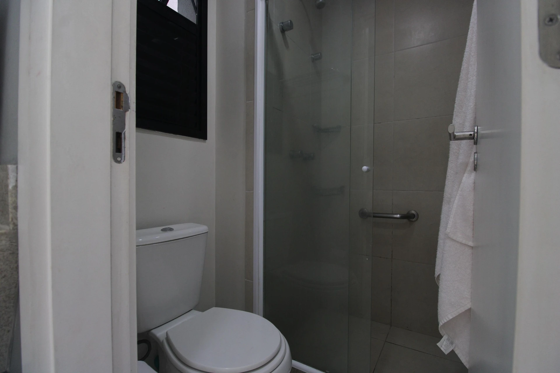 Furnished studio with 1 bedroom and balcony — photo 23
