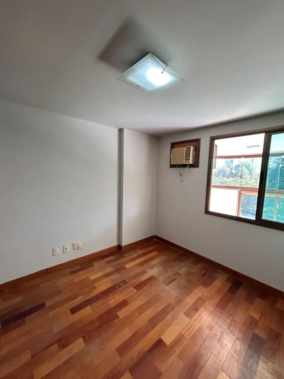 4-bedroom apartment with BBQ area in the building — photo 19