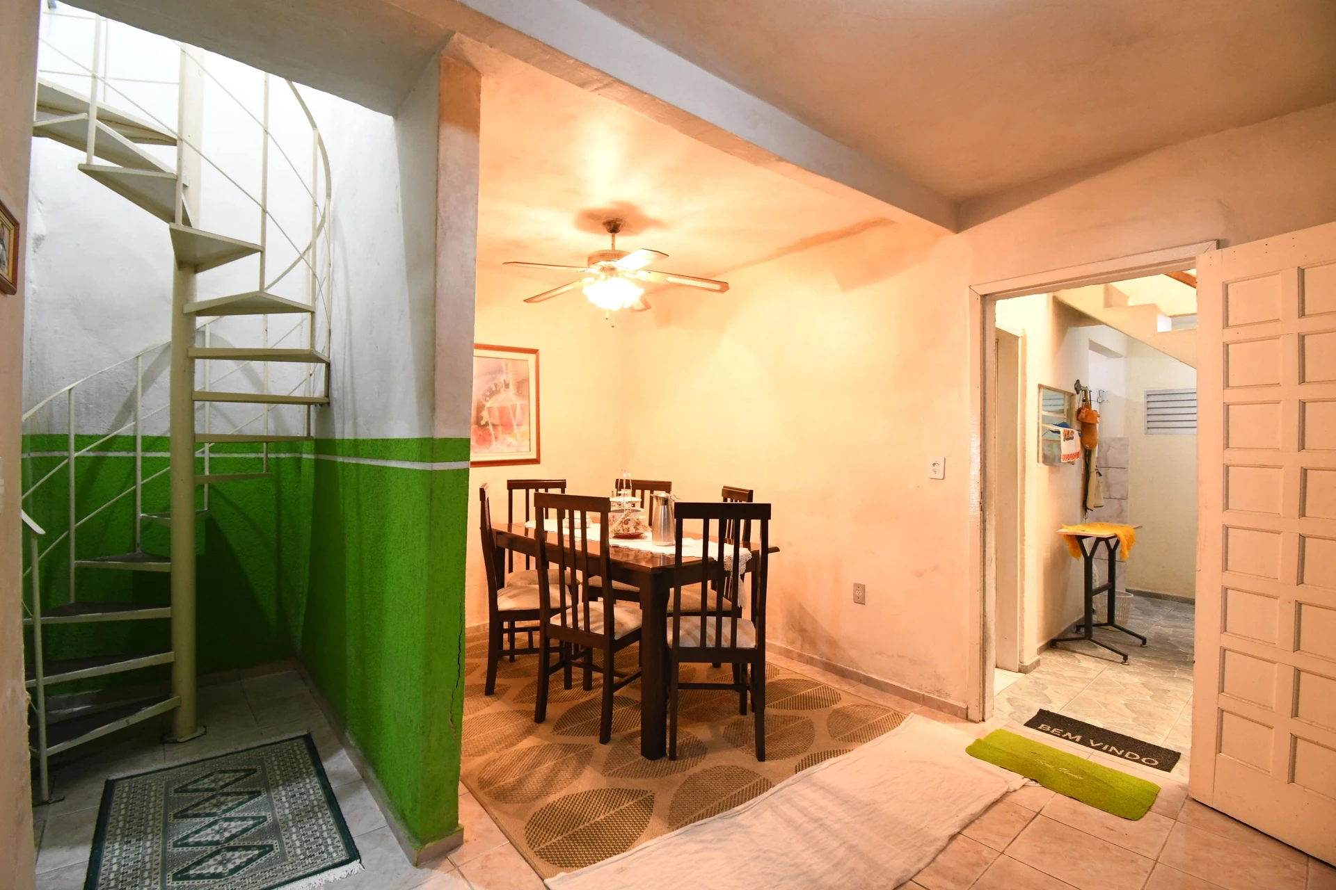 Casa de 55 m² con lavadora y balcón cerrado con vidrio — photo 22