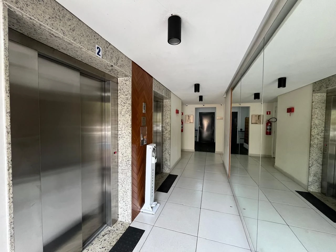 2-bedroom apartment in a building with a sauna — photo 20