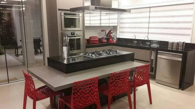 Furnished house with 4 en-suite bedrooms and 670 m² — photo 6