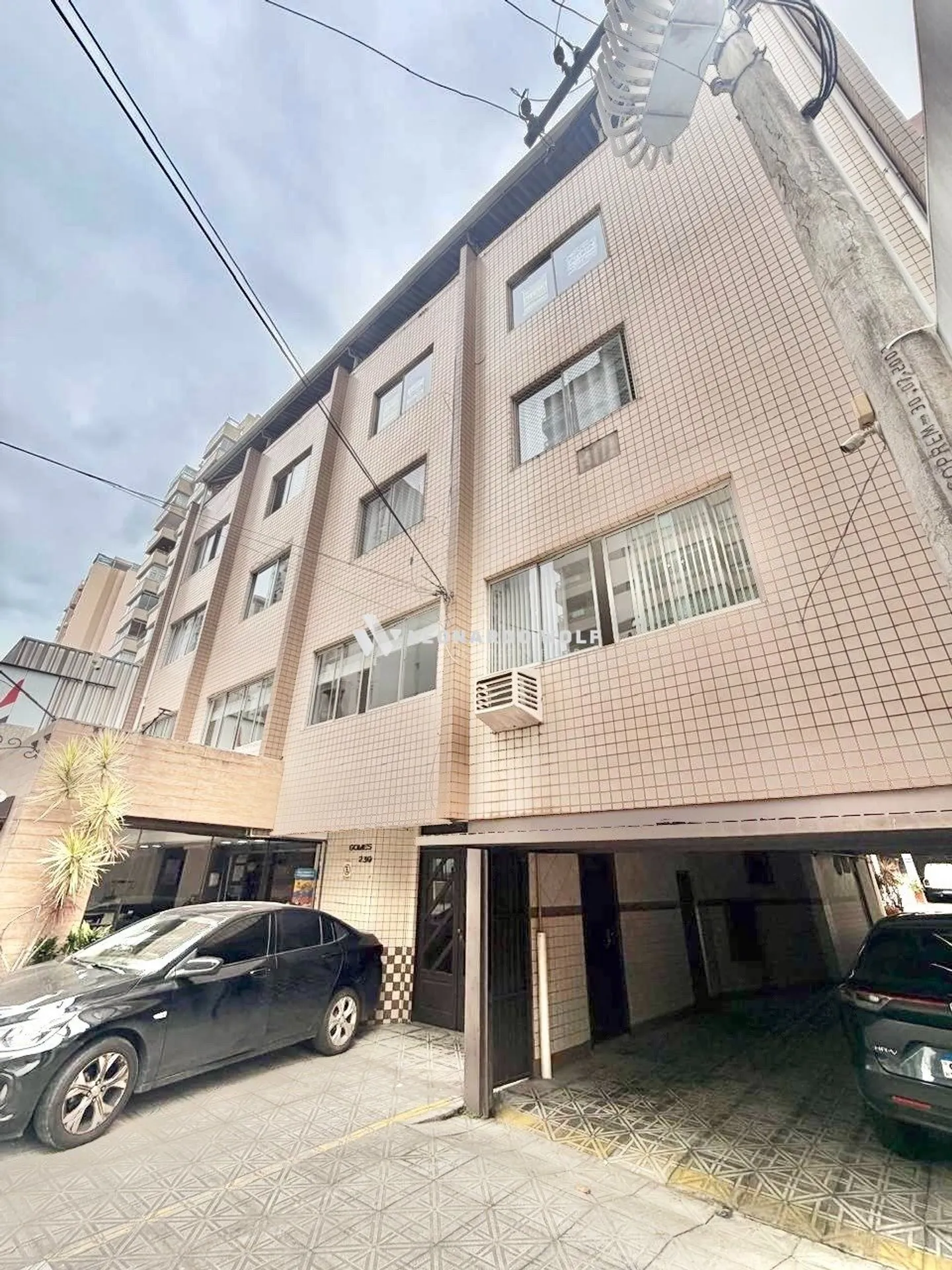 Apartamento de 3 dormitorios con aire acondicionado y 120 m² — photo 13