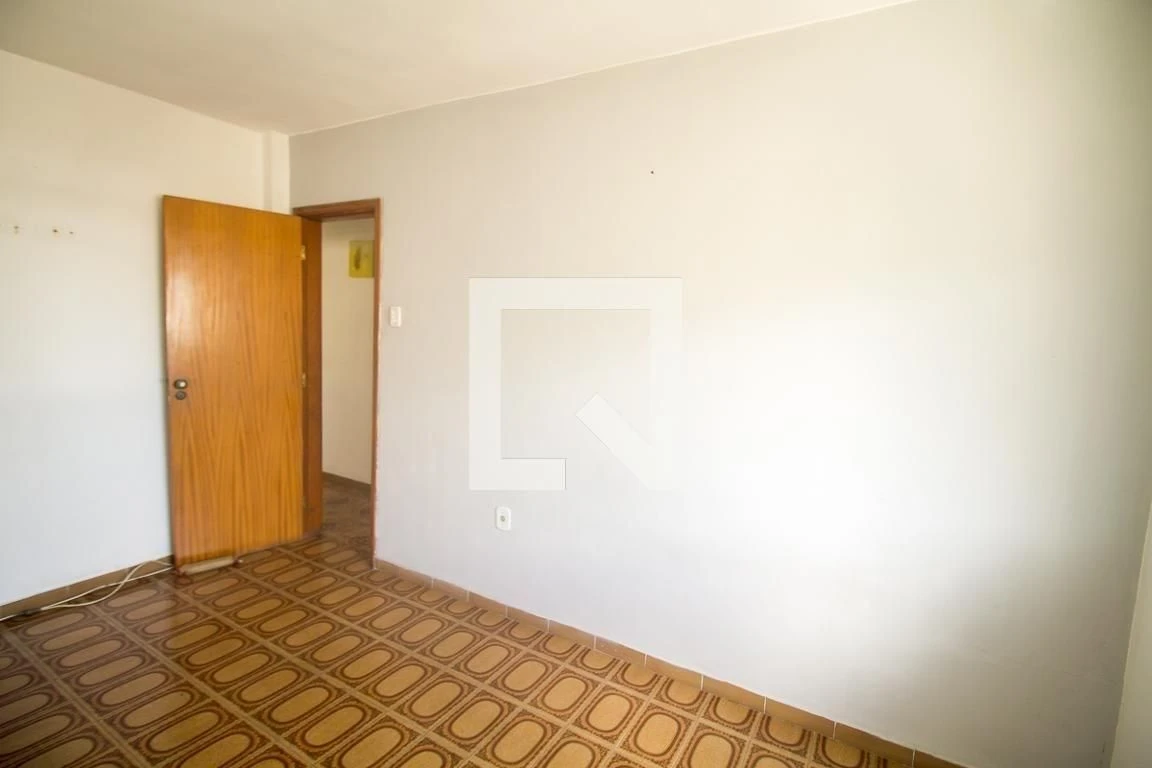 2-bedroom apartment in a building with a pool — photo 13