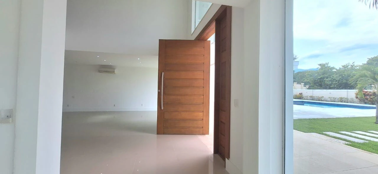 Casa duplex com 5 suítes e 8 banheiros, 900 m² — photo 2