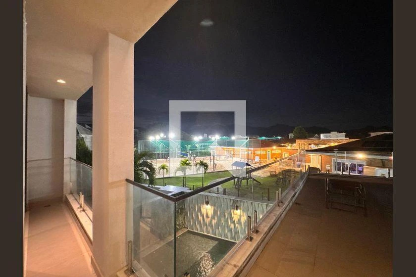Rental house with 4 suites and 450 m² — photo 19