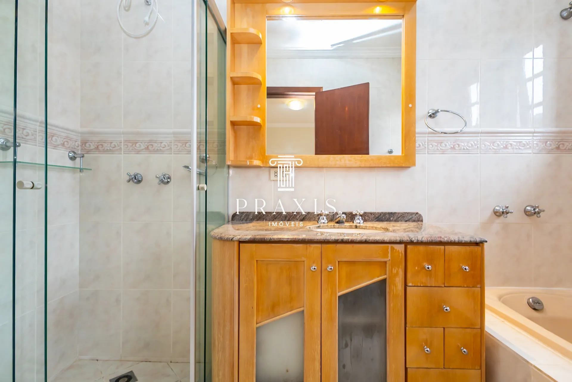 207 m² house with 5 bedrooms, 2 suites and 2 parking — photo 71