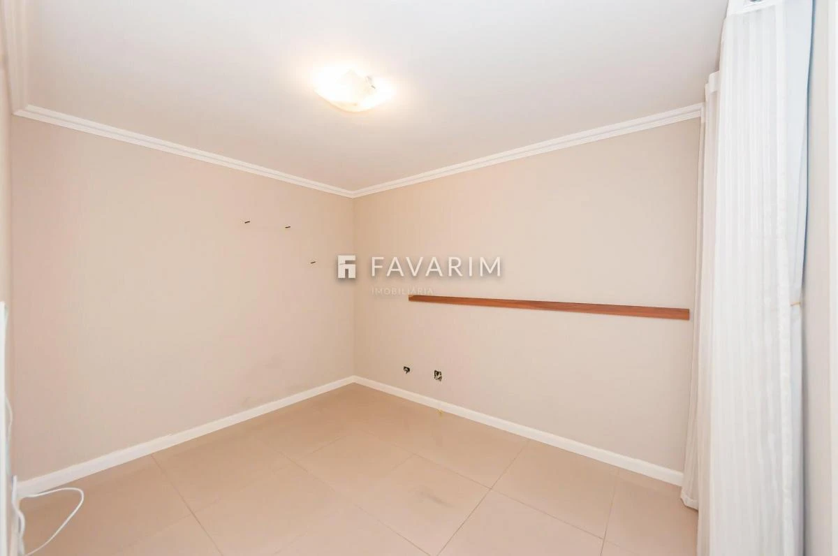 3-bedroom apartment in a building with a pool — photo 26