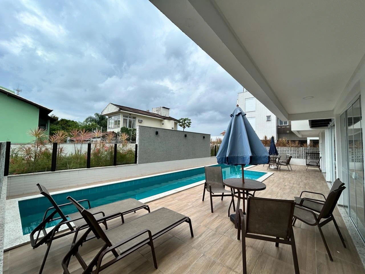 3-bedroom apartment with a washing machine in Florianópolis — photo 12