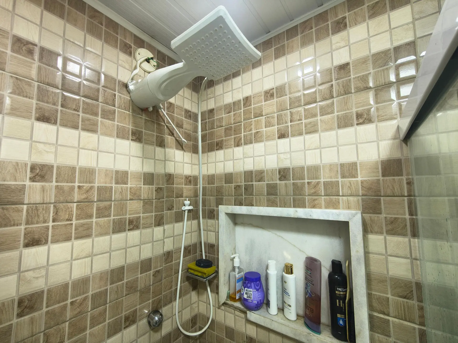 Furnished 2-bedroom house with balcony and private garden — photo 17
