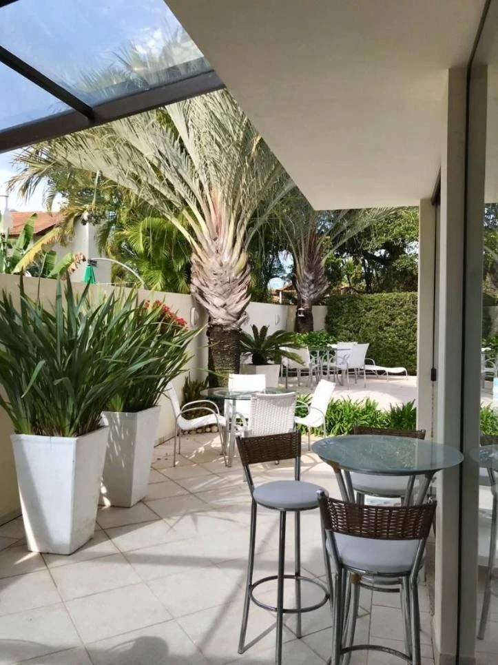 Casa de 290 m² con balcón cerrado con vidrio y bañera — photo 10