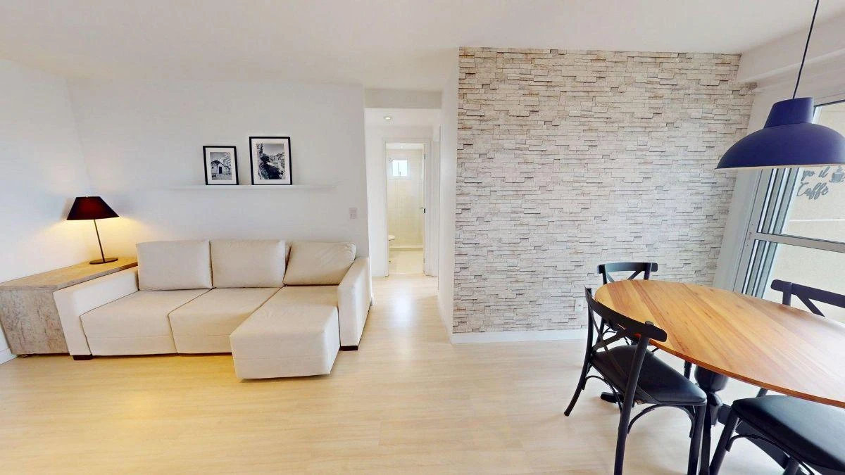 Furnished apartment, 95 m², with a glass-enclosed balcony — photo 31