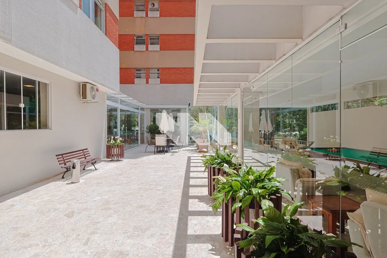 Rental apartment with 2 en-suite bedrooms and 192 m² — photo 30