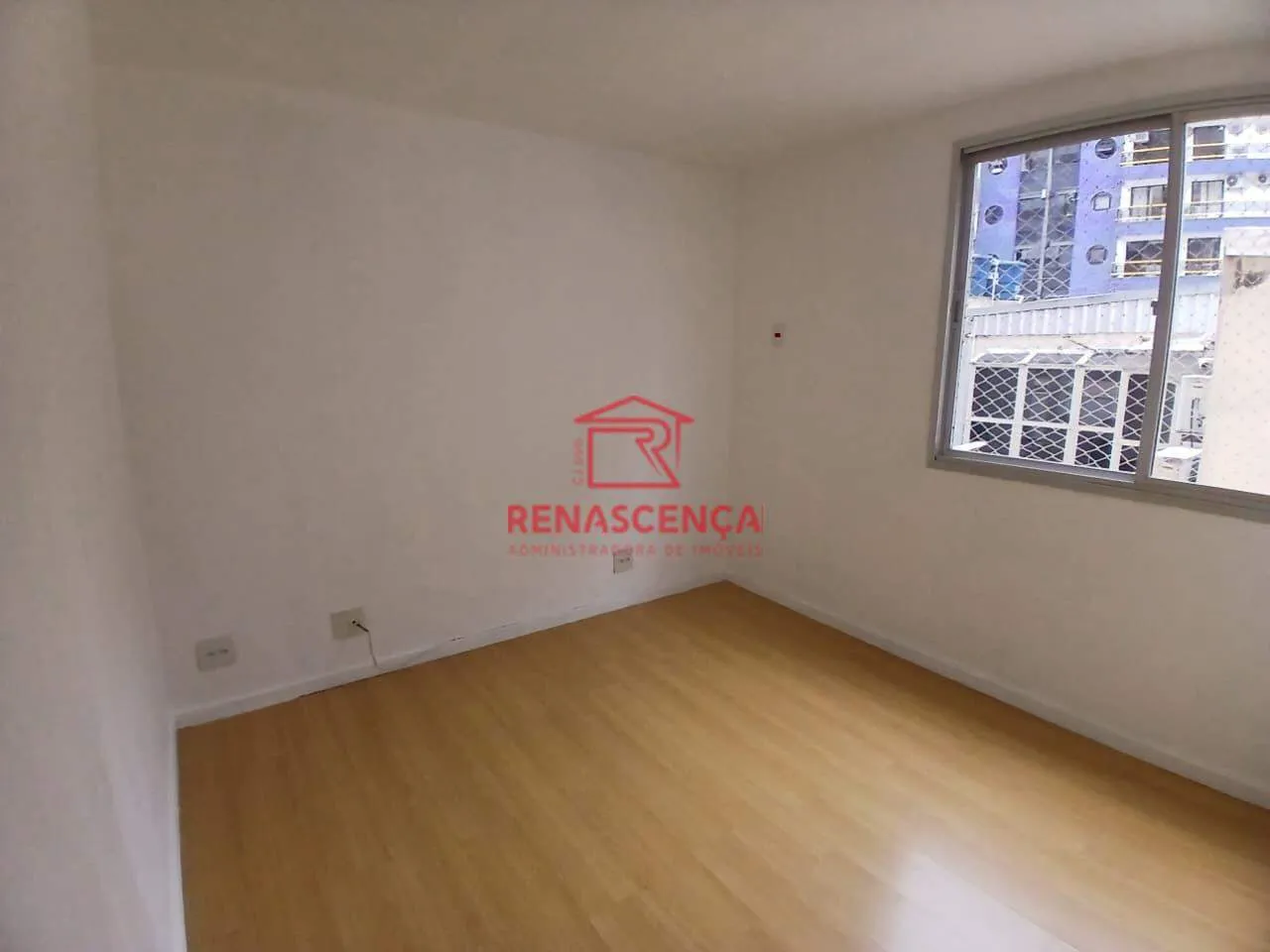 Unfurnished apartment with 2 bedrooms and a balcony — photo 15