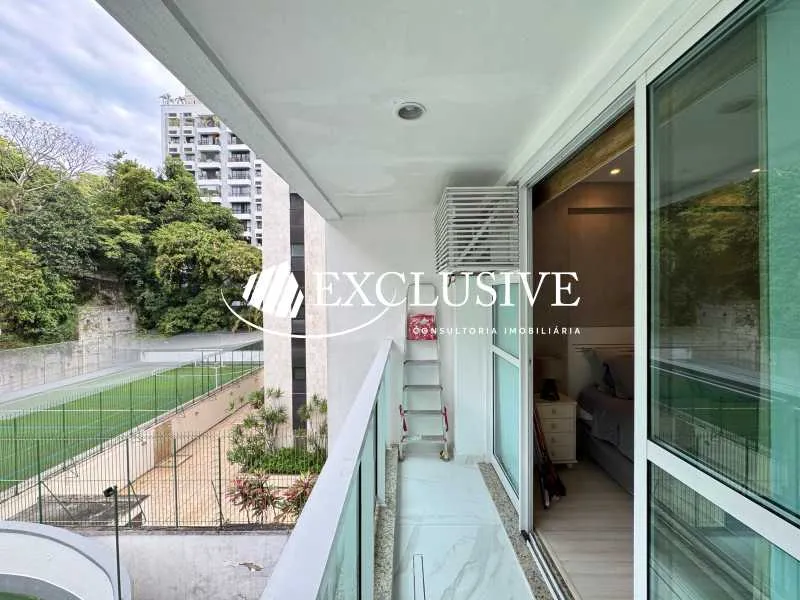 Apartamento mobiliado com cozinha americana e varanda — photo 15