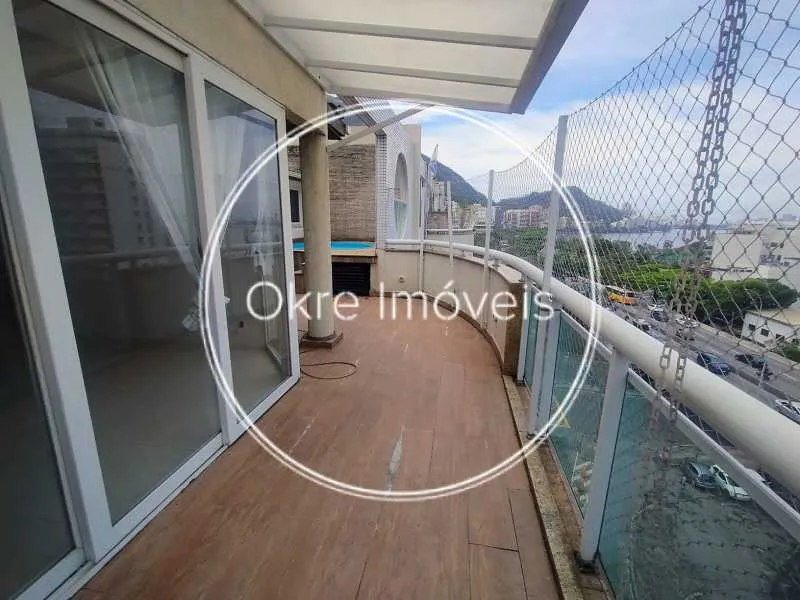 Unfurnished apartment with 2 bedrooms and 3 bathrooms — photo 5