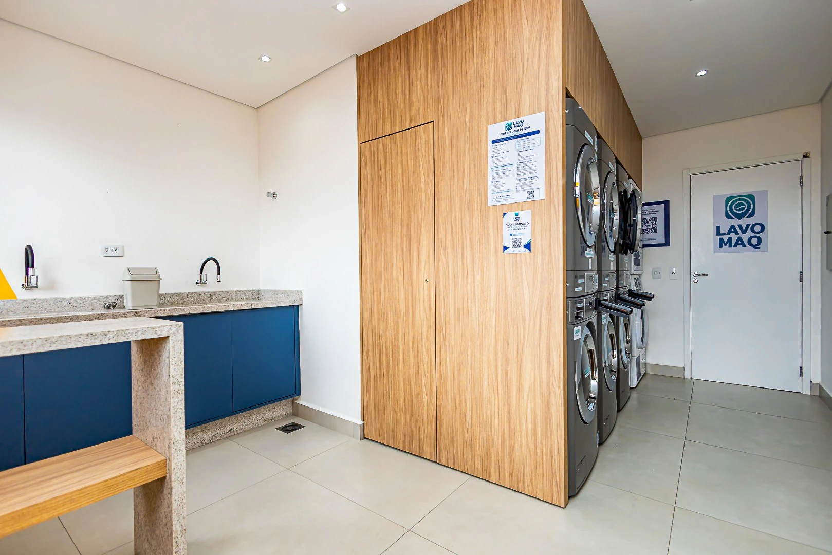 Furnished studio in a building with a coworking space — photo 20