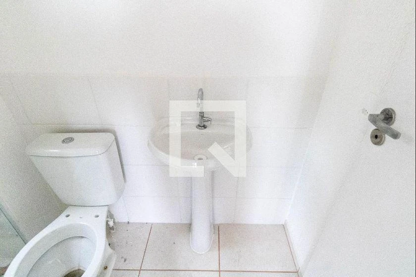 2-bedroom apartment in a building with a gym — photo 22