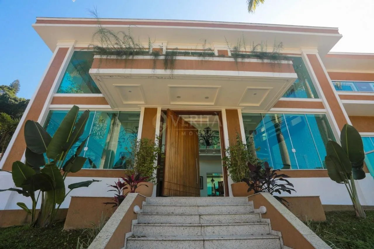 House with 7 bedrooms and 10 baths, 3200 m² and pools — photo 67