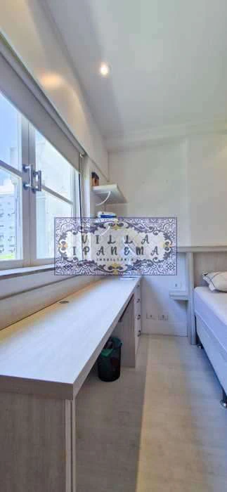 2-bedroom apartment with balcony and floor-to-ceiling windows — photo 28