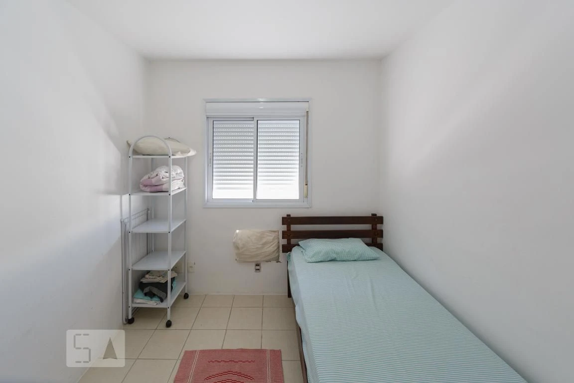 Furnished 3-bedroom apartment with private BBQ — photo 3