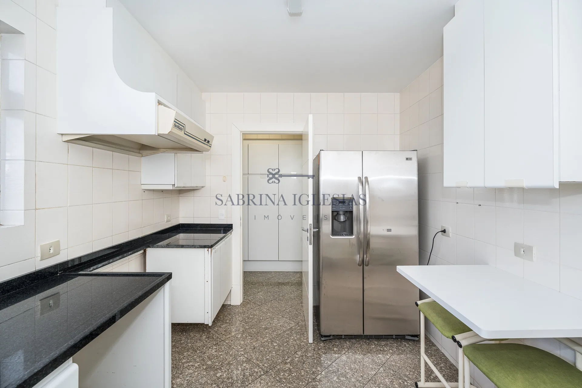 Apartamento com 3 quartos e 3 vagas, bem localizado — photo 40