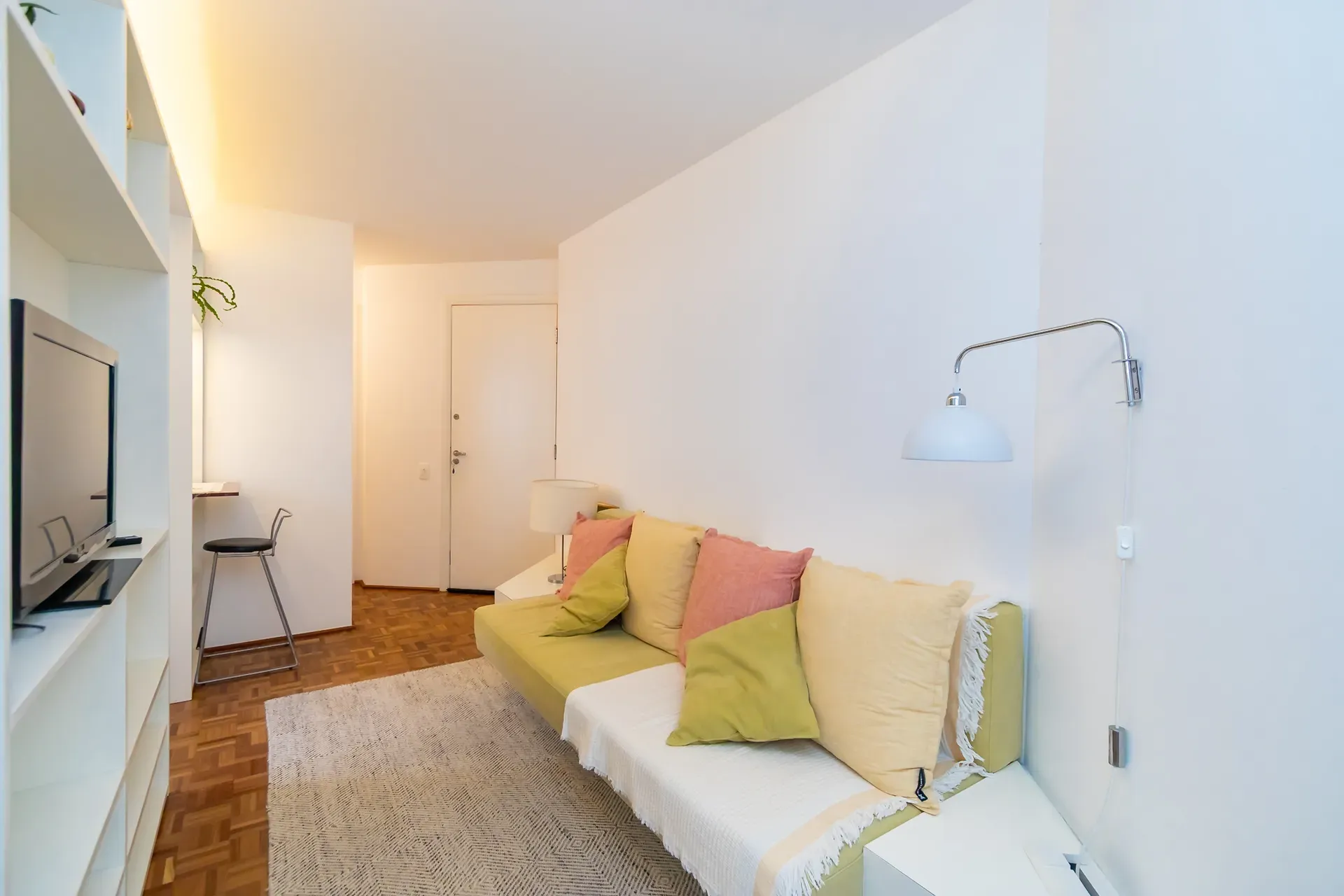 Furnished apartment, 32 m², with a dryer — photo 33
