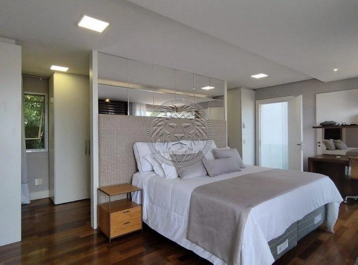 Дом на 4 спальни-сьют, 7 санузлов и 4 места, 1228 м² — photo 3