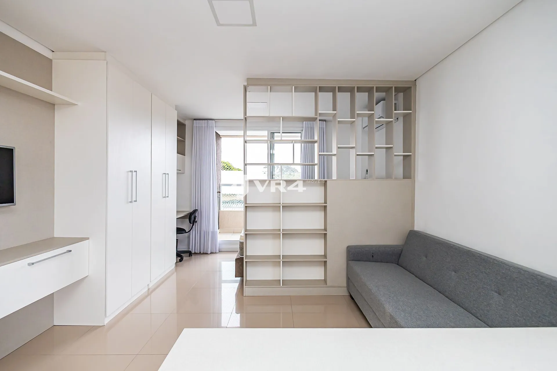 Студия 34 м² с рабочим местом и стиральной машиной — photo 5