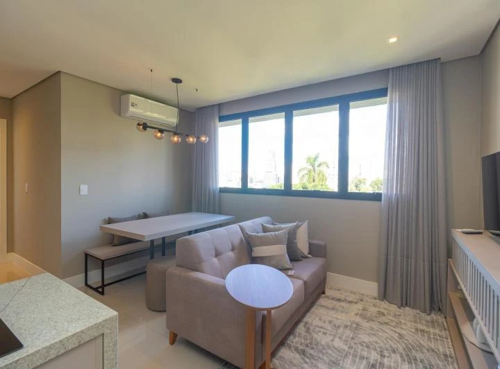 1-bedroom apartment with an open-plan kitchen
