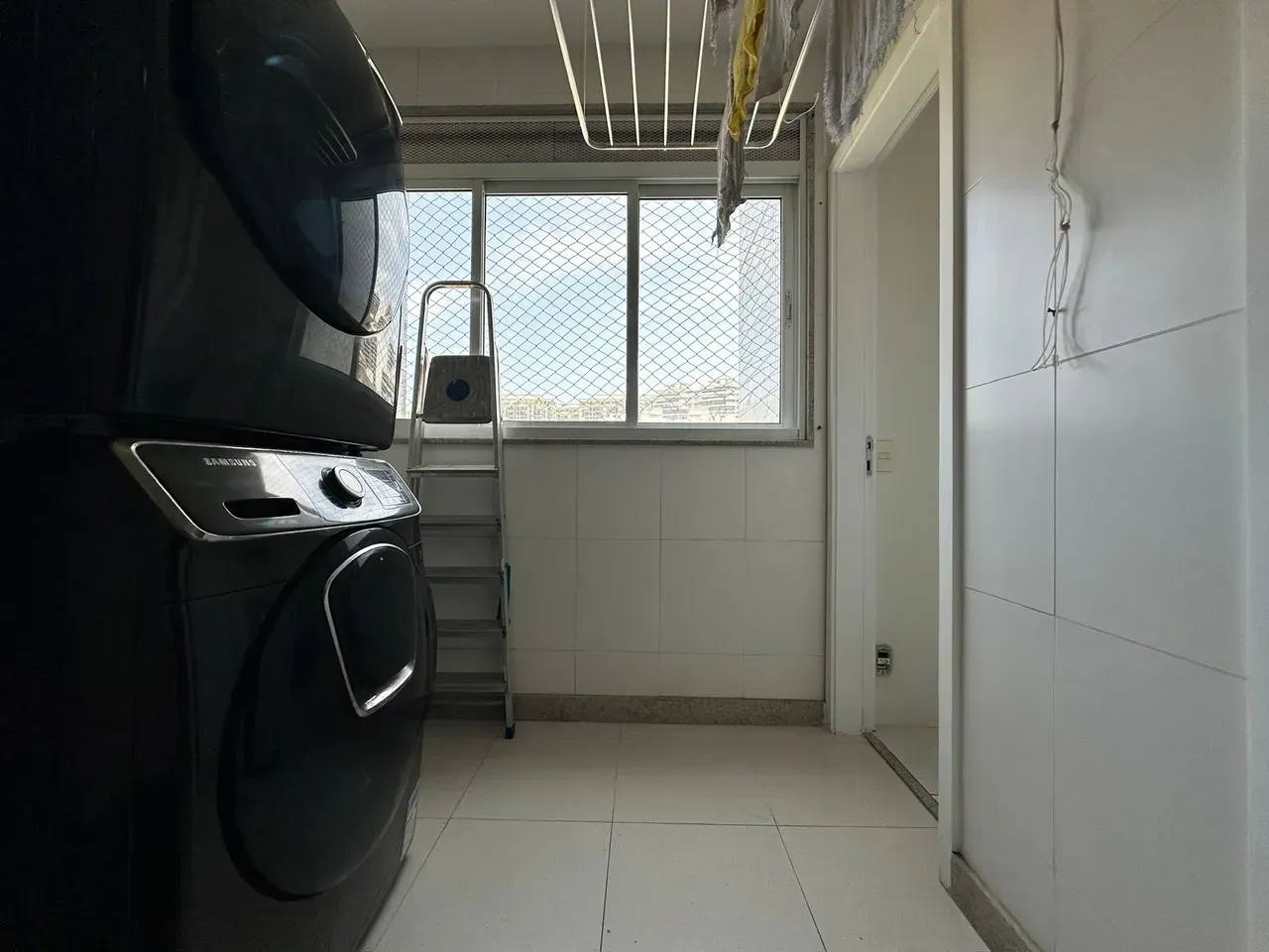 Apartamento mobiliado com 4 quartos e 291 m² — photo 26