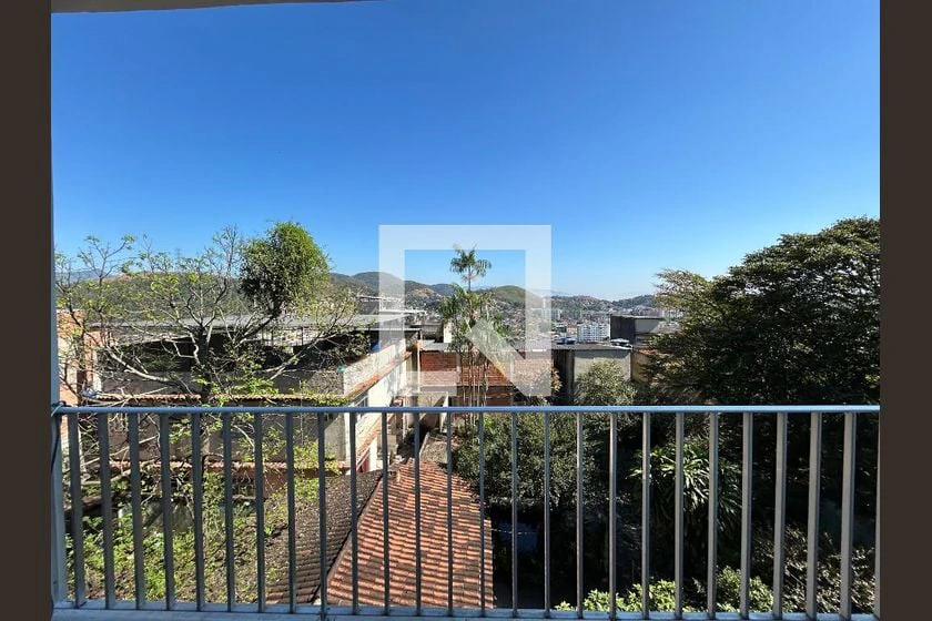 Furnished house with 2 bedrooms and 160 m², no parking — photo 23