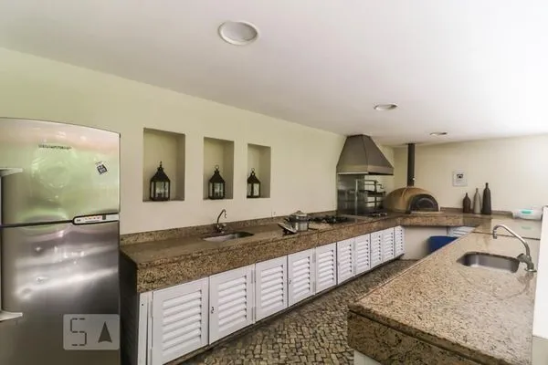 Furnished 69 m² apartment with 2 bedrooms and 2 baths — photo 13