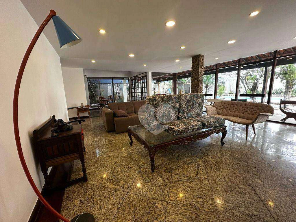 House with 3 bedrooms and 600 m², 4 parking spots — photo 15